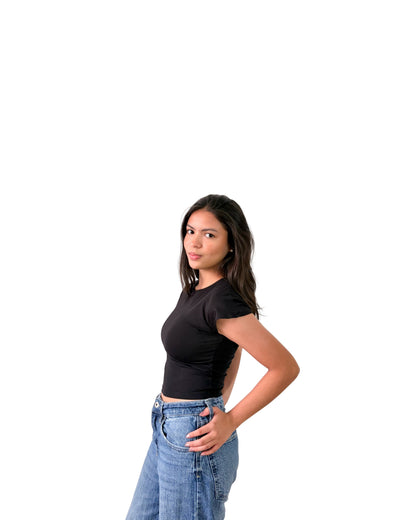 Bamba Bloom Crop Tee Negro